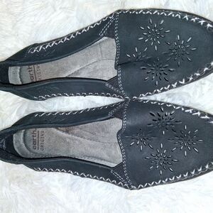 Earth Origins Women's Black Slip-On Shoes